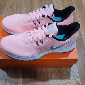 Women's nike size 10